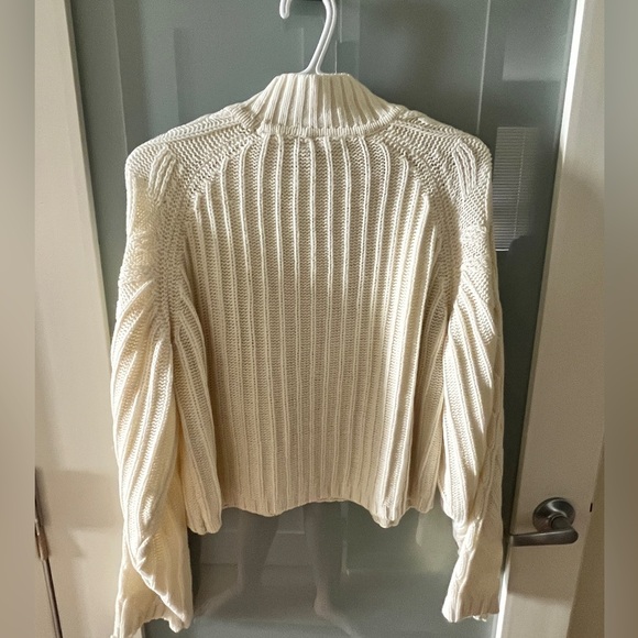 Smart Set cozy fall/winter original sweater. - Picture 5 of 5